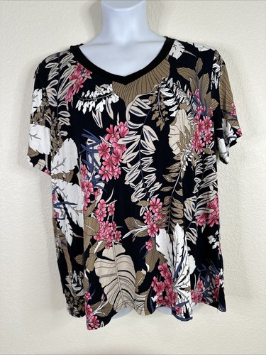 NWT PrinStory Womens Plus Size 3XL Colorful Floral V-neck T-shirt Short Sleeve