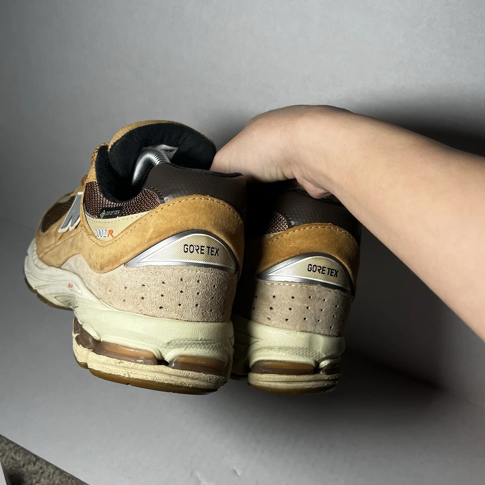Zapatillas New Balance 2002R Gore-Tex bronceado trigo para hombre talla 10, (sin caja) Foto 2 de 4