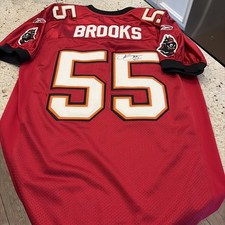 Reebok On Field Buccaneers Autographed Derrick Brooks NFL Jersey Red SZ 50 HOF
