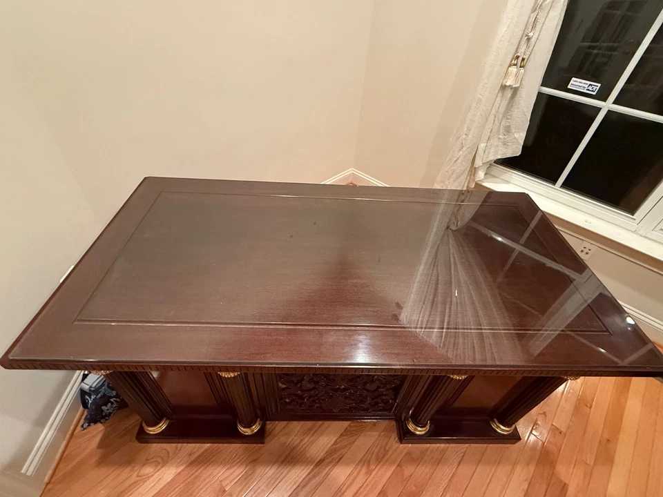 Escritorio chino Hongmu de palisandro tallado a mano Foto 3 de 4