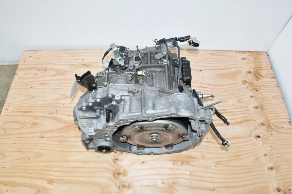 2011 2012 2013 JDM Toyota Sienna Transmission 2.7L 4 Cylinder 1AR-FE - Image 2 of 4