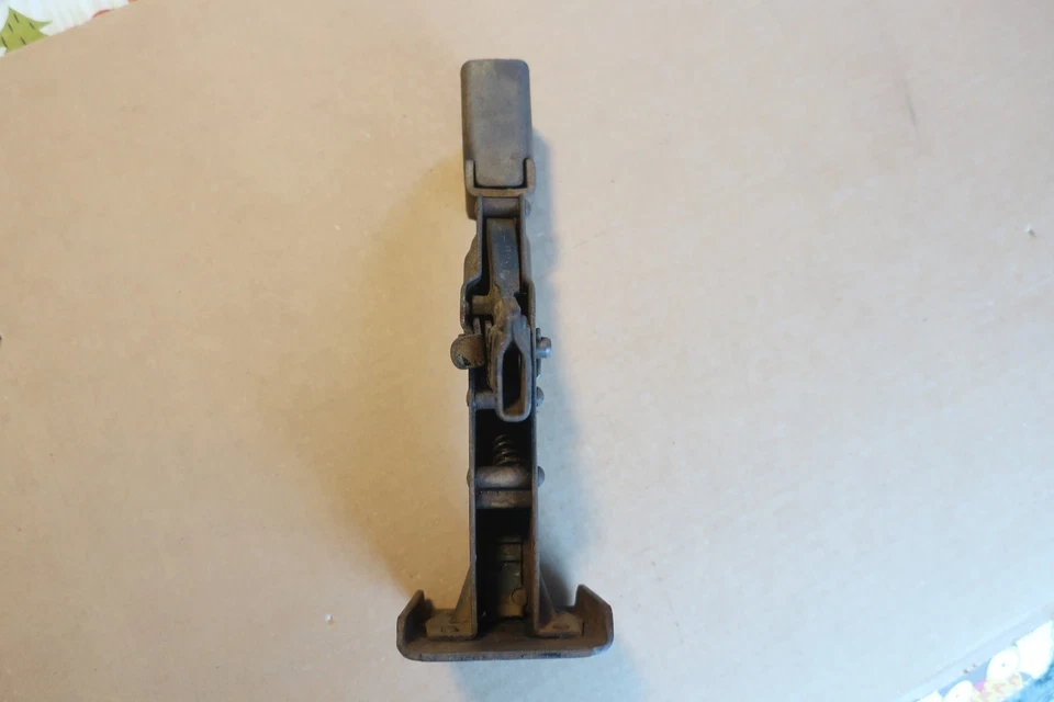 1928 Ford Model A Walker Flip Top Jack Works Good Driver Survivor Restoration - Image 2 of 4