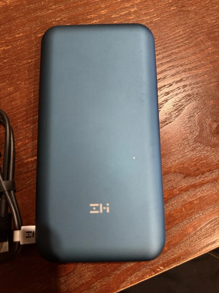 Banco de alimentación portátil recargable de iones de litio ZMI PowerPack 20000 de alta velocidad Foto 4 de 4