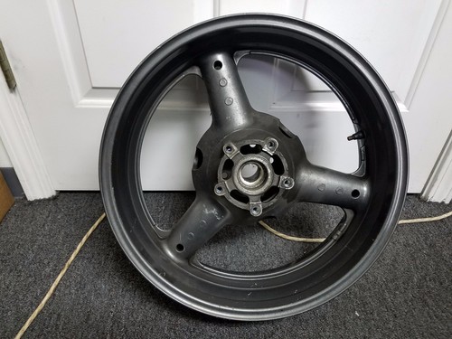 94 95 1993 SUZUKI GSXR 1100 750 600 OEM 5.50x17 REAR WHEEL RIM Gray - Picture 2 of 2
