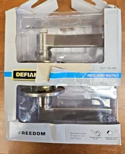 Defiant Freedom Door Handle Bed and Bath Satin Nickel 1007 789 932