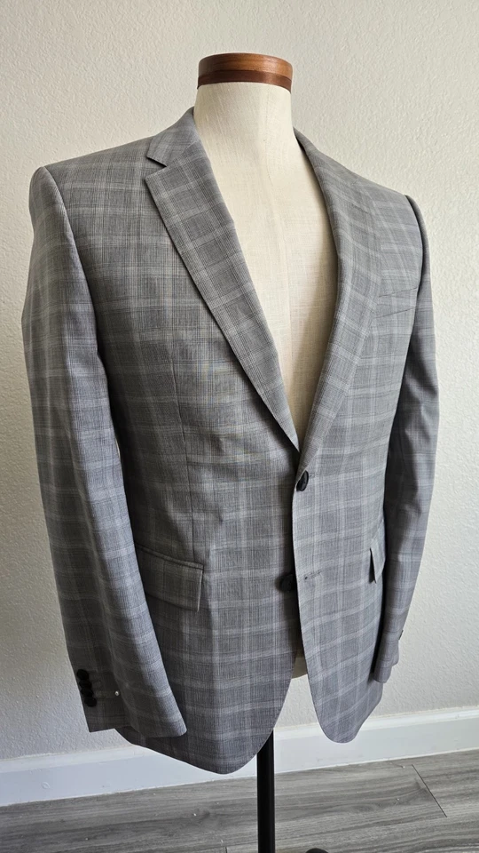 Abrigo Deportivo Hugo Boss Blazer 38S Modelo "Nuevo" (Etiqueta Roja) Gris Cuadros (Jeffery). Foto 3 de 4