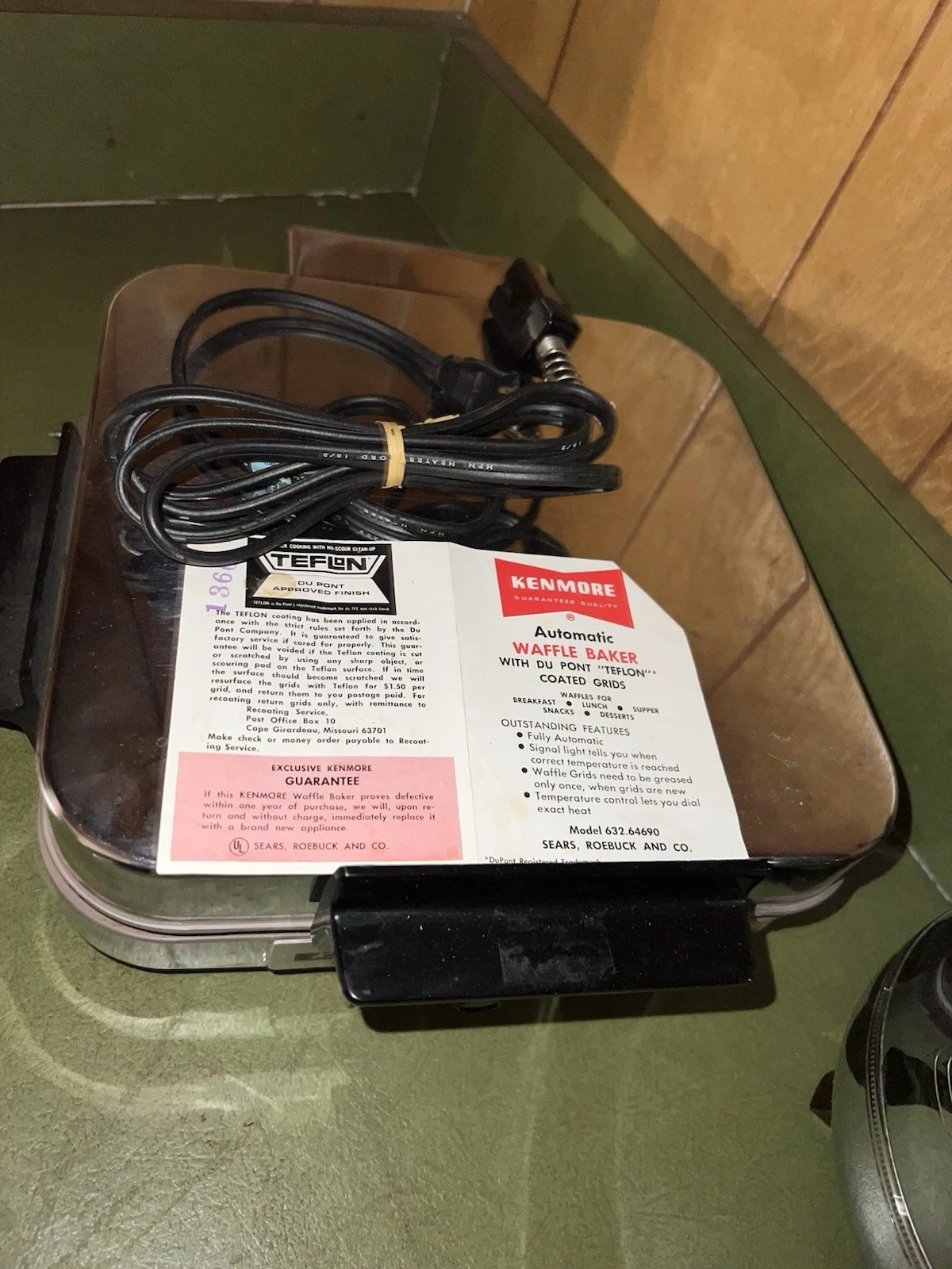 Vtg. Kenmore; Sears, Roebuck, & Co. Waffle Maker; Model No. 632-64690 W/instruct