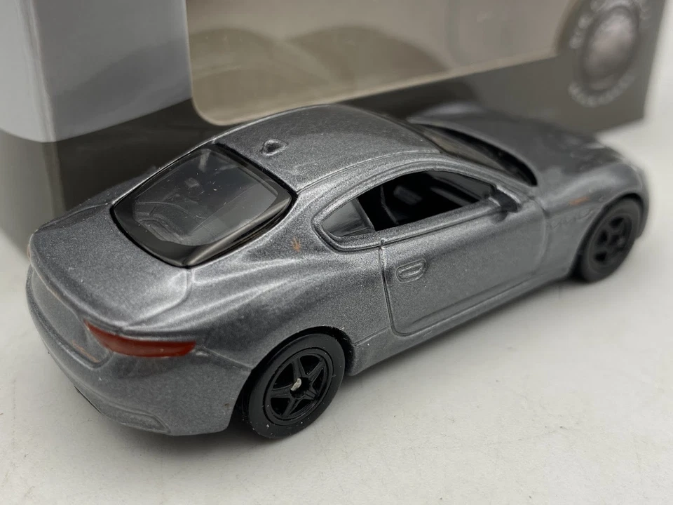 1:60 WELLY MASERATI GRANTURISMO FOLGORE grigio auto sportiva diecast metallo Ref - Immagine 2 di 4
