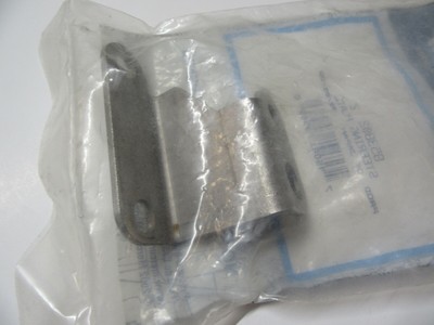 Quicksilver 853802 2 steering plate