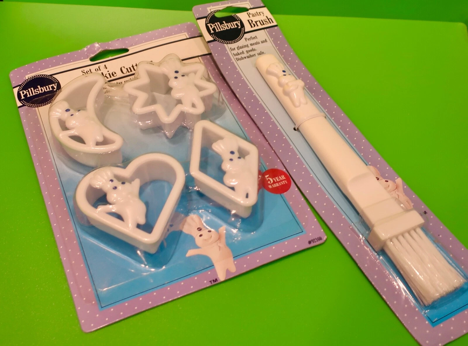 Pillsbury Dough Boy Set of 4 COOKIE CUTTERS & PASTRY BRUSH ~ 1994 NIP