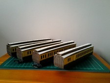 4 x OO gauge carriages Cream / Brown in need of some TLC
