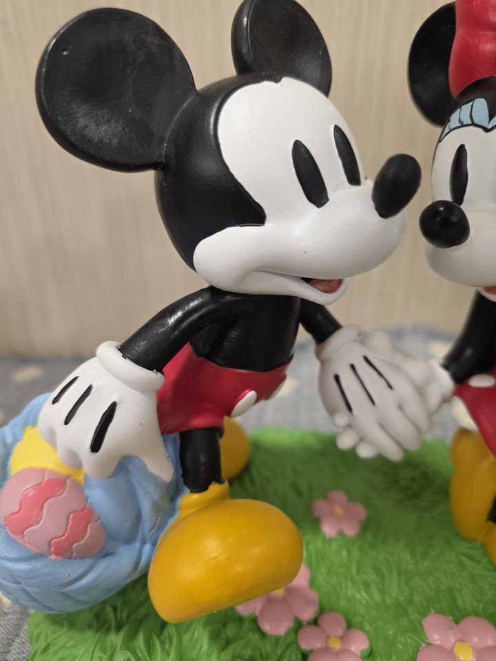 Mickey & Minnie Mouse Easter Figurine - Disney - Easter - Easter Eggs ...