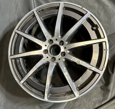 AMG Alu 21 Zoll Felge Mercedes-Benz Aluminium 9.0Jx21 A1674018100 Dekozwecke AMG Alu 21 Zoll Felge Mercedes-Benz Aluminium 9.0Jx21 A1674018100 Dekozwecke
