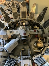 LEGO Star Wars: Millennium Falcon (75105)