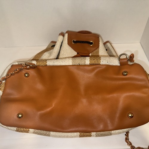 Moda Luxe Malaga Rucksack Kordelzug/Magnetverschluss Veganes Leder EUC - Bild 6 von 11