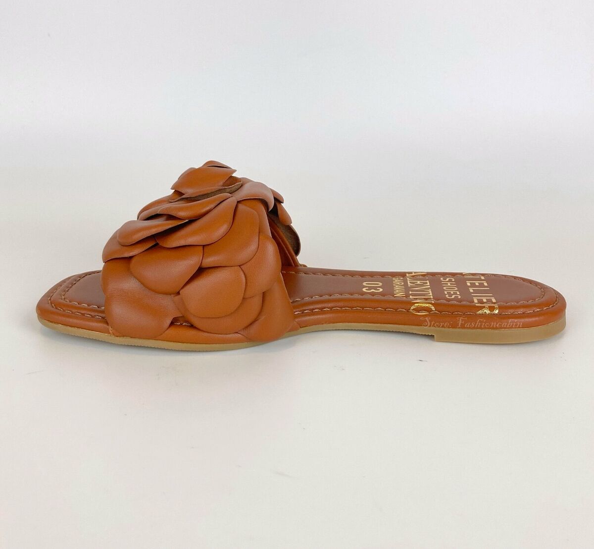 NEW VALENTINO GARAVANI Atelier Floral Leather Slides, Cuoio NEW VALENTINO GARAVANI Atelier Floral Leather Slides, Cuoio