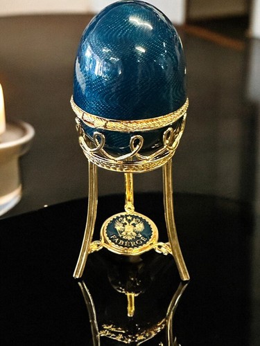 Faberge Menagerie The Swan Surprise Kobaltblau Ei mit Diamantaugen - Atemberaubend