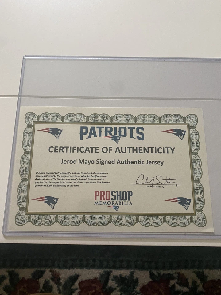 Camiseta deportiva auténtica Jerod Mayo graficada automáticamente Foto 2 de 2