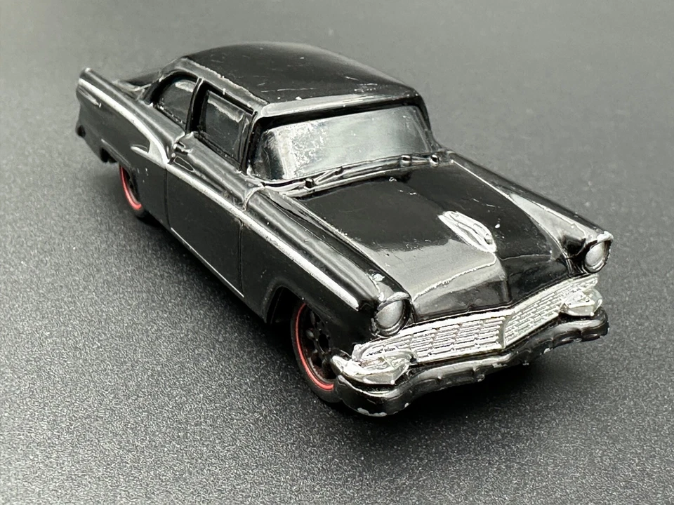 Ford Victoria 2016 Mattel Fast & Furious 56' negro con neumáticos Redline FF015 Foto 2 de 4