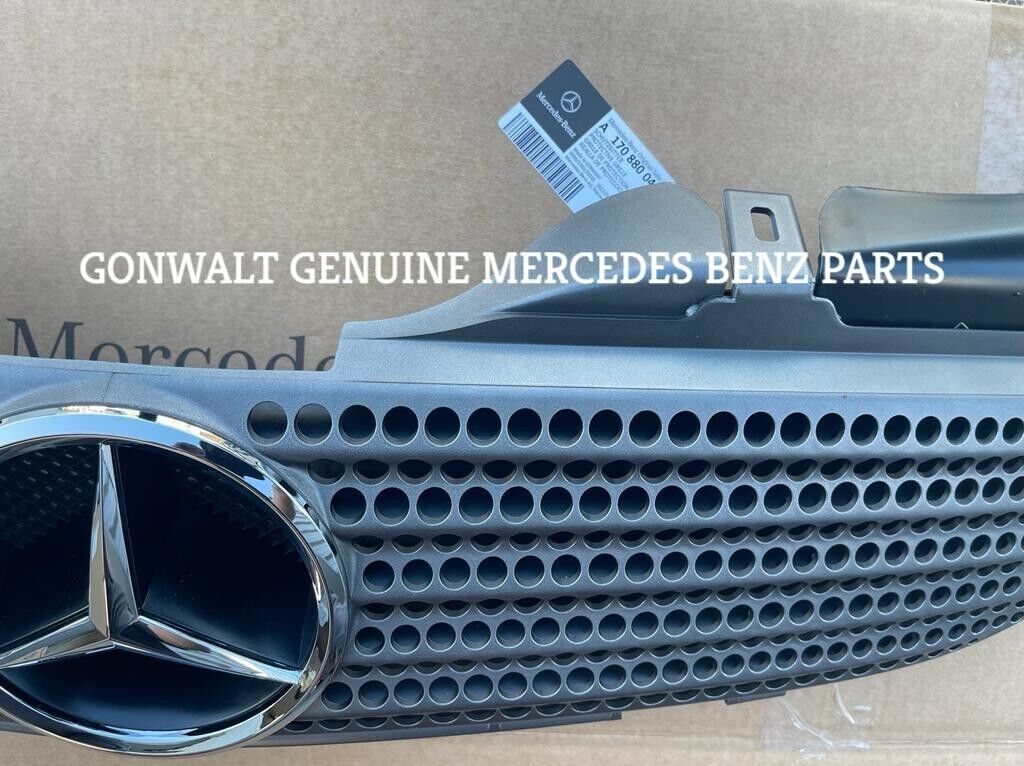 R×48 1708800485 1997-2004 Mercedes-Benz SLK 230 320 Front Grille