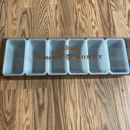 Jack Daniel's Condiments Garnish Fruit tray 6 Compartment Clear Cover