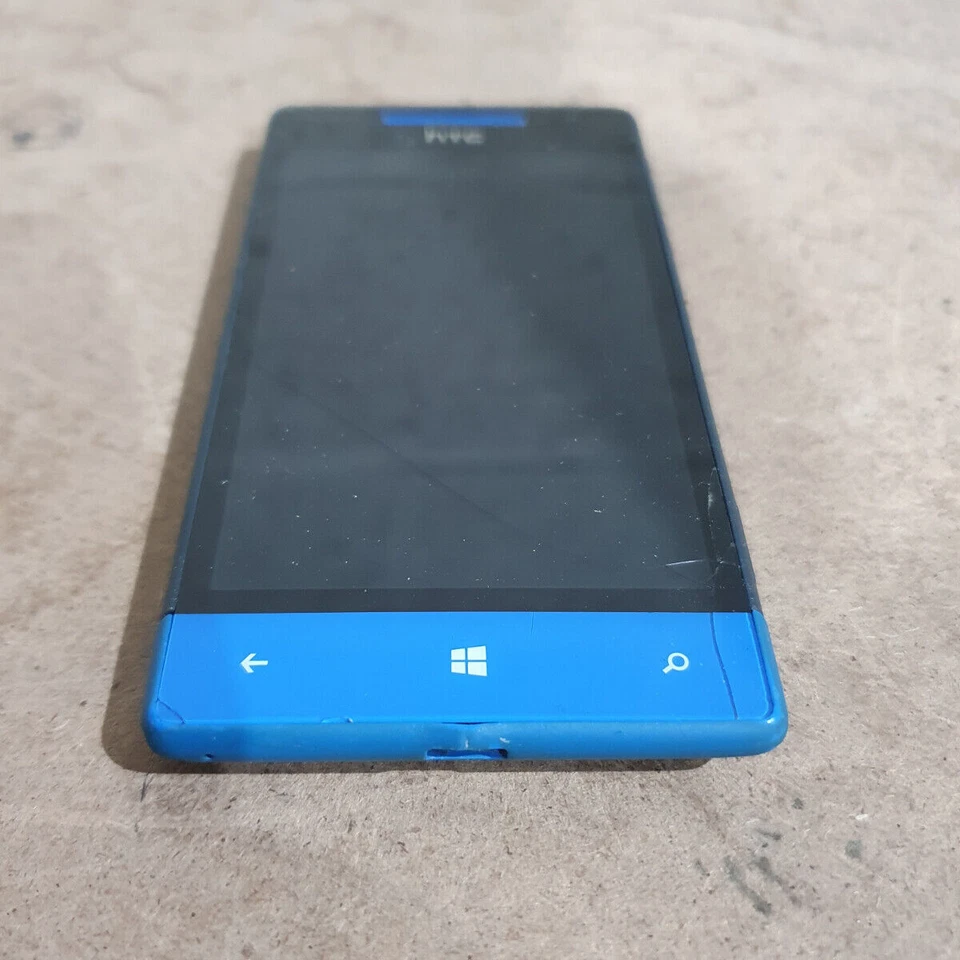 HTC Windows Phone 8S 4" Touchscreen USB Bluetooth 5MP 4GB Smartphone - For Parts - Image 4 of 4