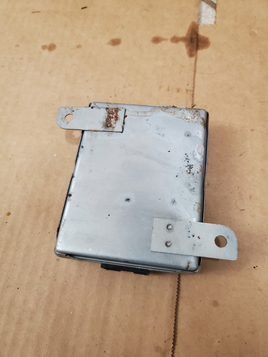 90-96 Nissan 300zx z32 OEM cruise control module computer 18930