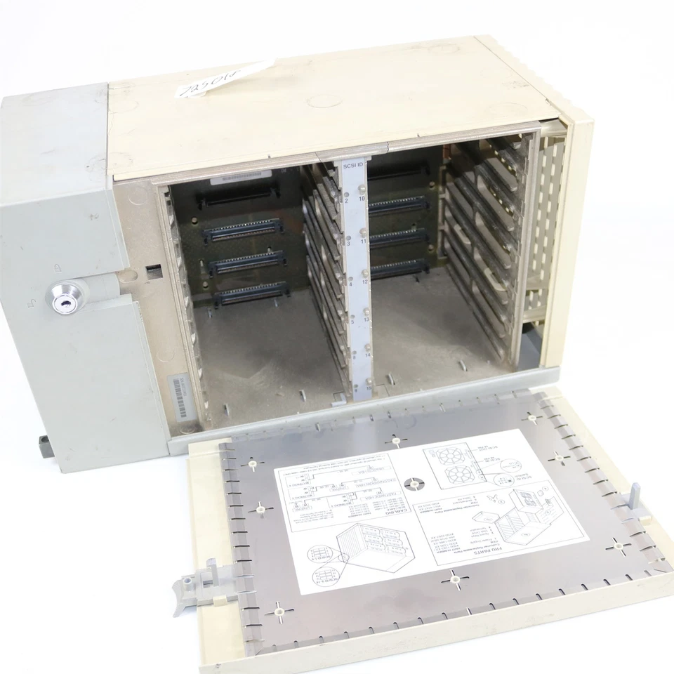 Sun 599-2063-01 711 Ultra SCSI 80 Pin 12-Bay External Hard Drive Enclosure - Image 3 of 4