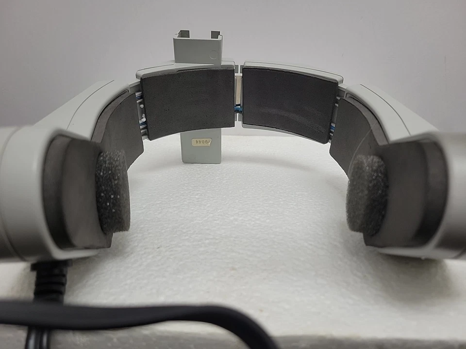 Винтажный Konami LaserScope Nintendo NES 1990 *НЕ ПРОТЕСТИРОВАН* Читайте фотографии - Изображение 4 из 4