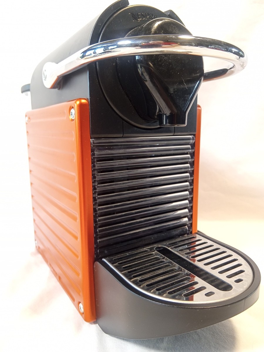 NESPRESSO ネスプレッソ C60 Nespresso C60 Chrome Pixie Espresso Machine and Aeroccino Plus