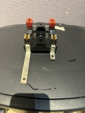 SIEMENS OR MURRAY METER SOCKET 125A 120/240V 1 PHASE.