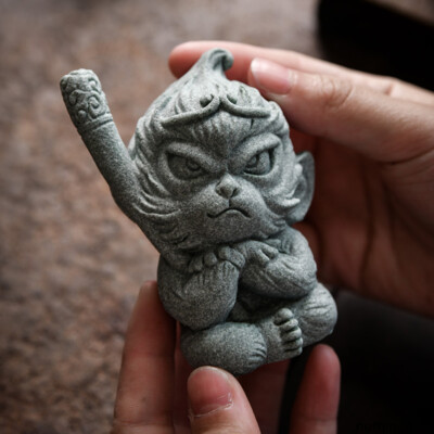 1PC Cute Angry Little Monkey Creative Tea Pet Sun Wukong Tea Table Decoration