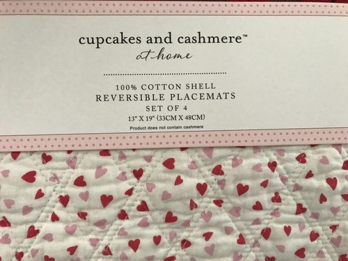 NUOVO set tovagliette trapuntate cupcakes e cashmere San Valentino confetti cuori - Foto 3 di 5