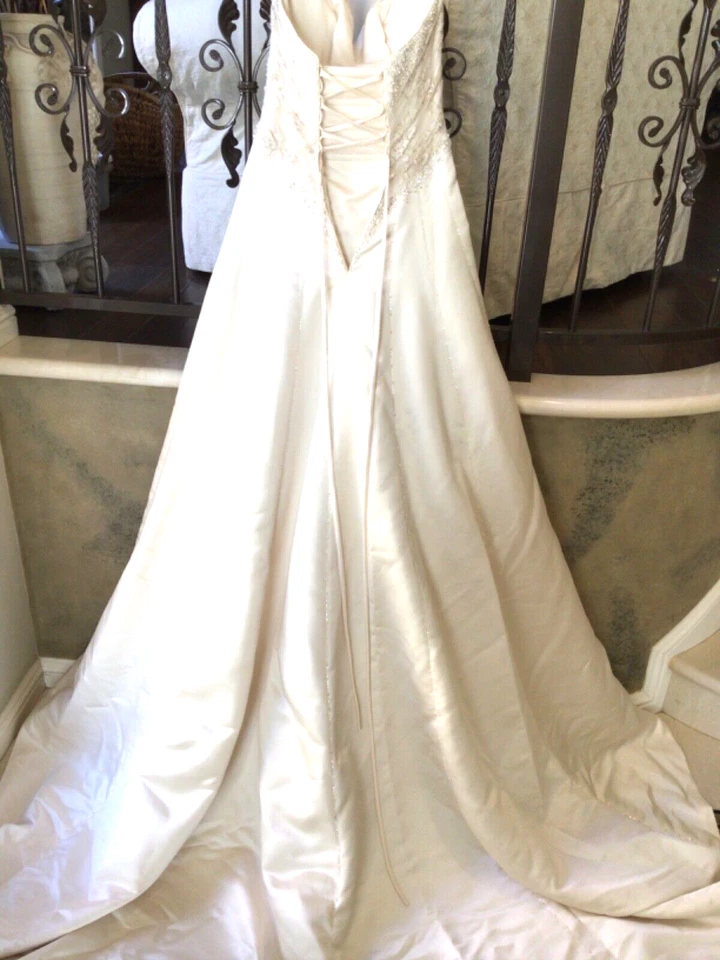 Maggie Sottero MEMORIES NUEVO Vestido de Novia Vestido de Novia Corsé Cordones 8 Champagne Foto 2 de 4