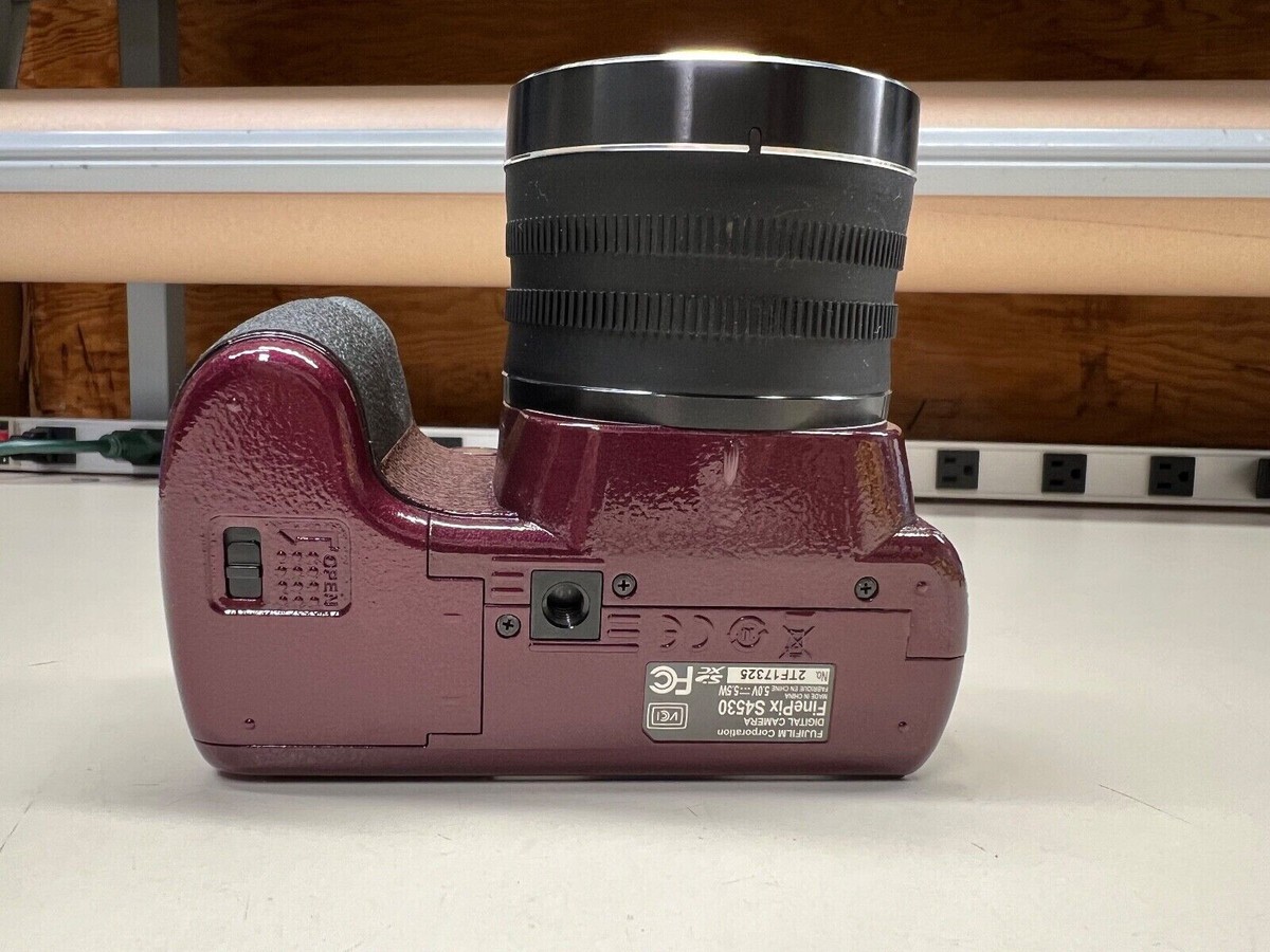 Fujifilm FinePix S3380 14MP 26x Optical/6.7X Digital Zoom HD