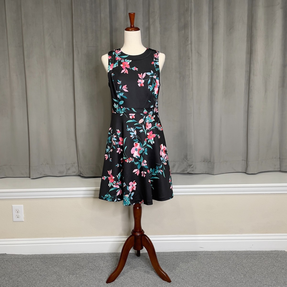 Vince Camuto Dress Womens 6 Black Pink Floral Sleeveless Pockets Fit And  Flare | eBay