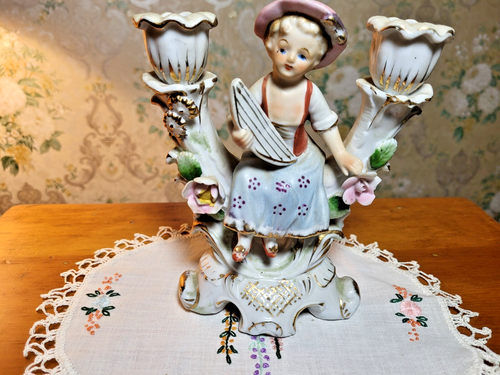 VINTAGE JAPAN DOUBLE CANDLESTICK-CERAMIC FIGURINE-LADY WITH HARP-COTTAGECORE - Picture 7 of 9