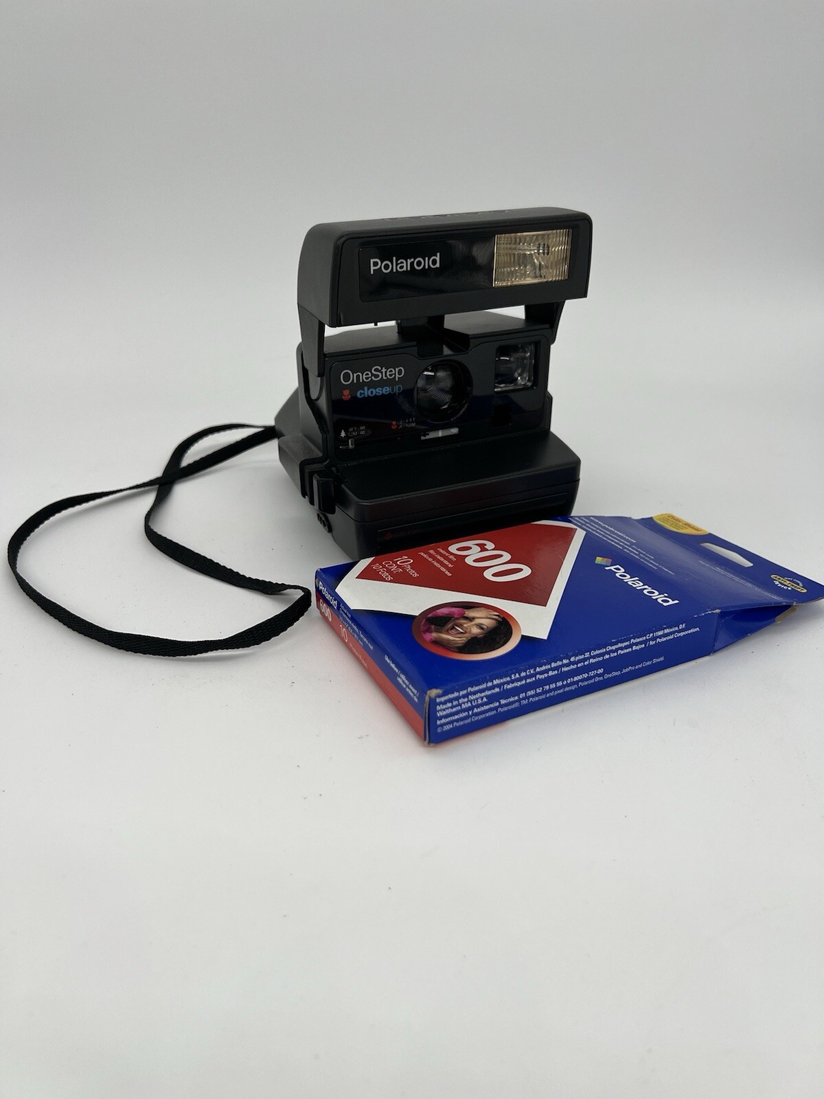 Vintage Polaroid 600 One Step Close Up Instant Camera With