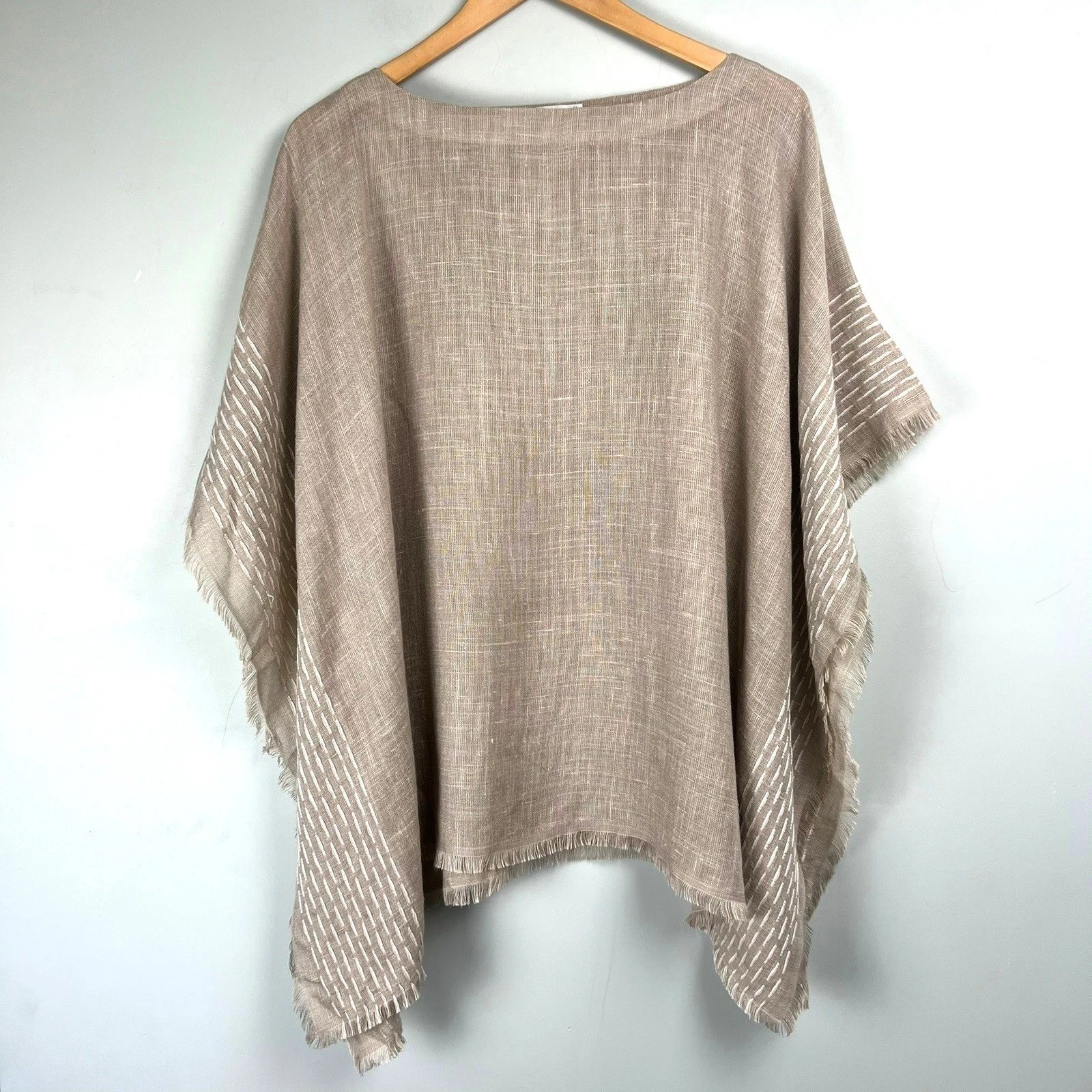 J.Jill Women Linen Blend Poncho Top Beige Embroidered Fringe One Size Lagenlook
Opens in a new windo