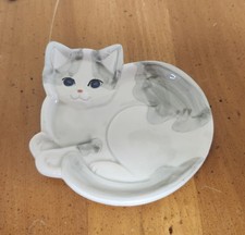Takahashi San Francisco White And Grey Cat Tr...