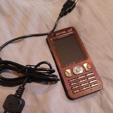 Sony Ericsson W890i Mocha Brown not Working ? Minor Wear