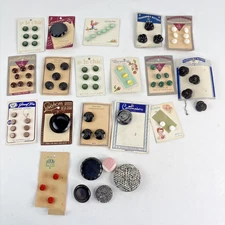 Lot of Vintage Buttons on Cards 1940's-1950's Plastic Pearl Luckyday le chic