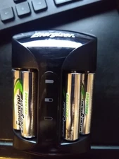 1.5V NiMH 4 AA Rechargeable Batteries + Fast Charger Energizer