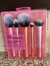 Real Techniques  Face Essentials 5 Brush Set BNIB Discon't-HTF