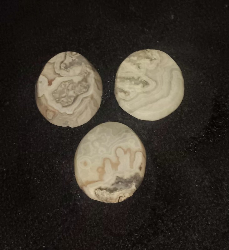 Crazy Lace Agate (X3 Cabonchon Preforms 2 40x30mm 1 Appox 40x30mm).