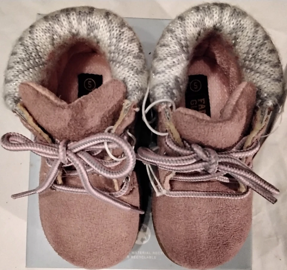 NUEVOS Botines de Senderista Rosa Infantil Niño Pequeño Talla 5-Nuevos con Etiquetas. Lindo! Foto 2 de 2