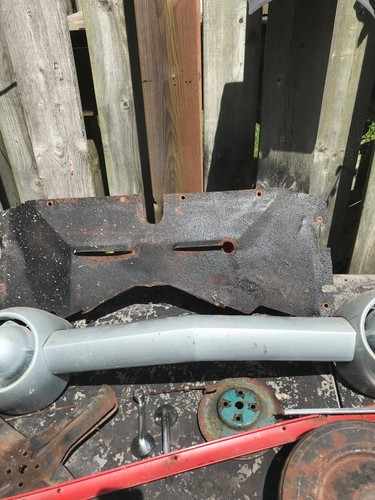 1951 FORD CENTRE GRILL COMPLETE - Picture 4 of 9