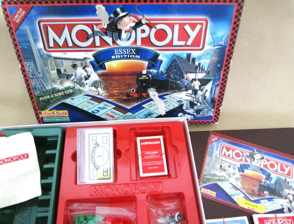 -Monopoly Essex Edition 2001 Limited Edition Game Complete Winning Moves - Image 3 of 4