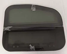 New Freightliner FLD RH Raised Roof Sleeper Window - P/N A18-66380-001