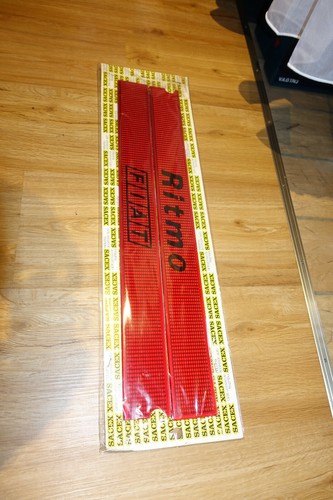 EMBALAJE ORIGINAL FIAT RITMO 138 138A 125 TC paraguas trasero rojo panel maletero salas decoración ABARTH - Imagen 4 de 5